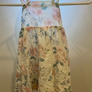 Beautiful floral dress!